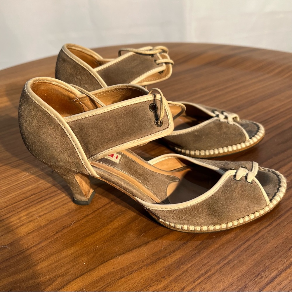 Marni tie up suede shoe